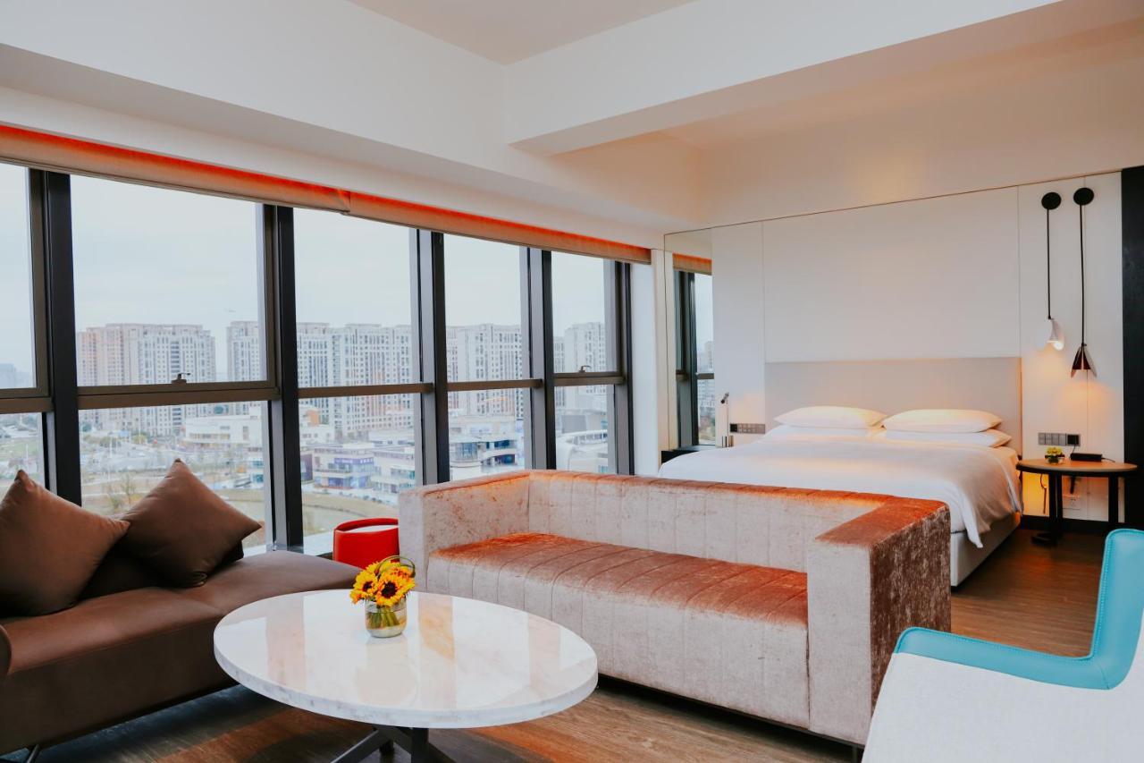 Hyatt Centric Lakeside Ningbo Eksteriør billede