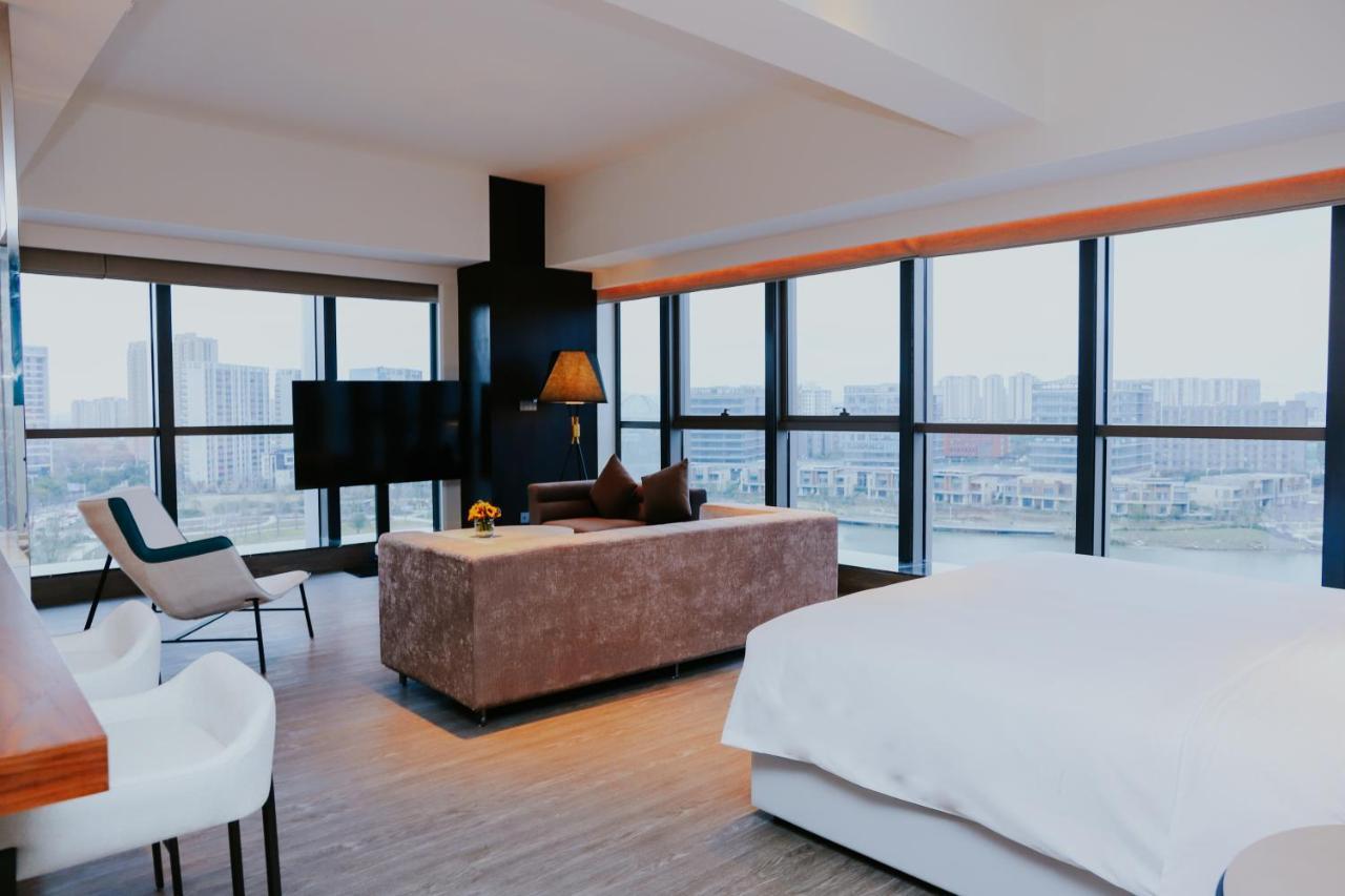 Hyatt Centric Lakeside Ningbo Eksteriør billede