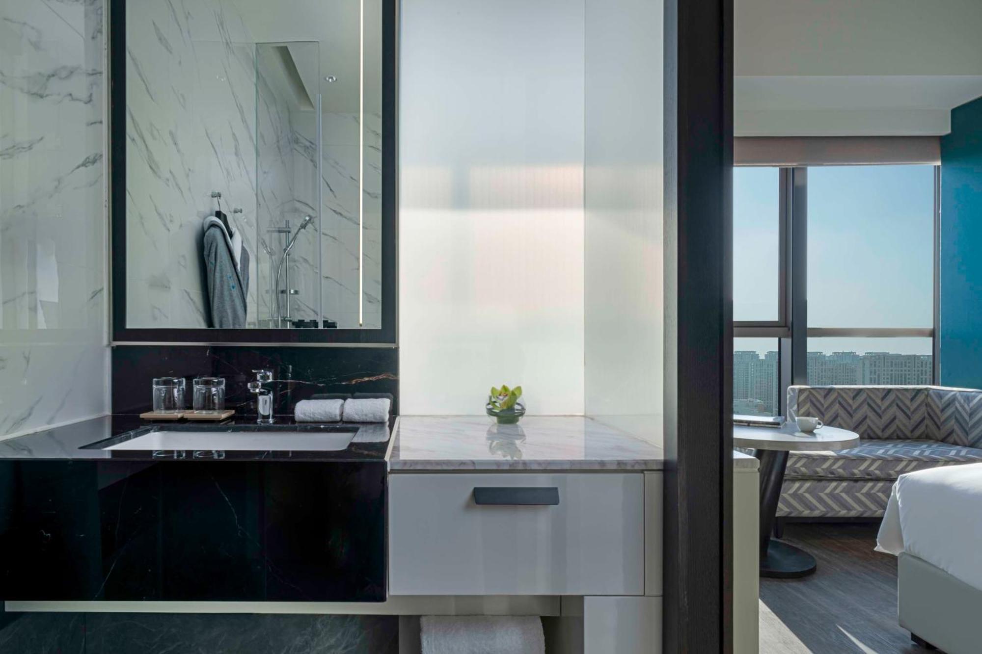 Hyatt Centric Lakeside Ningbo Eksteriør billede