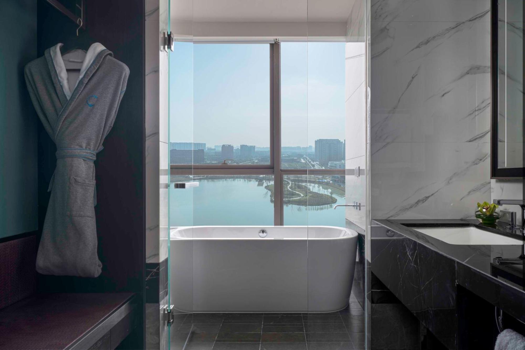 Hyatt Centric Lakeside Ningbo Eksteriør billede